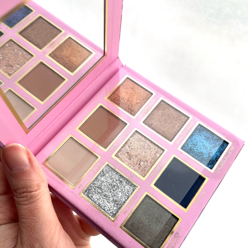 NEW Eloise Goddess Eyeshadow Palette 9 Shades - Picture 4 of 4